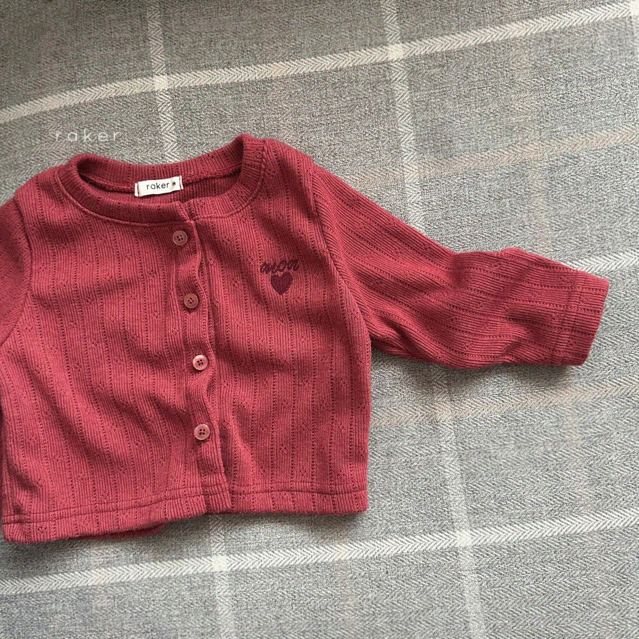 [PRE-ORDER] Heart Eyelet Cardigan