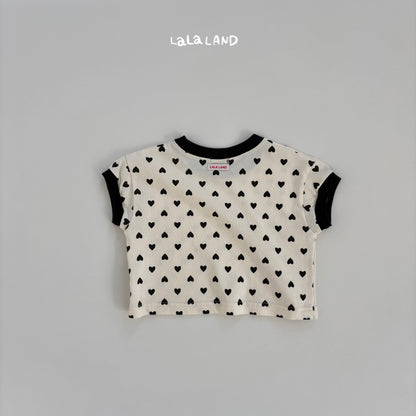 [PRE-ORDER] Heart Dot T-Shirts