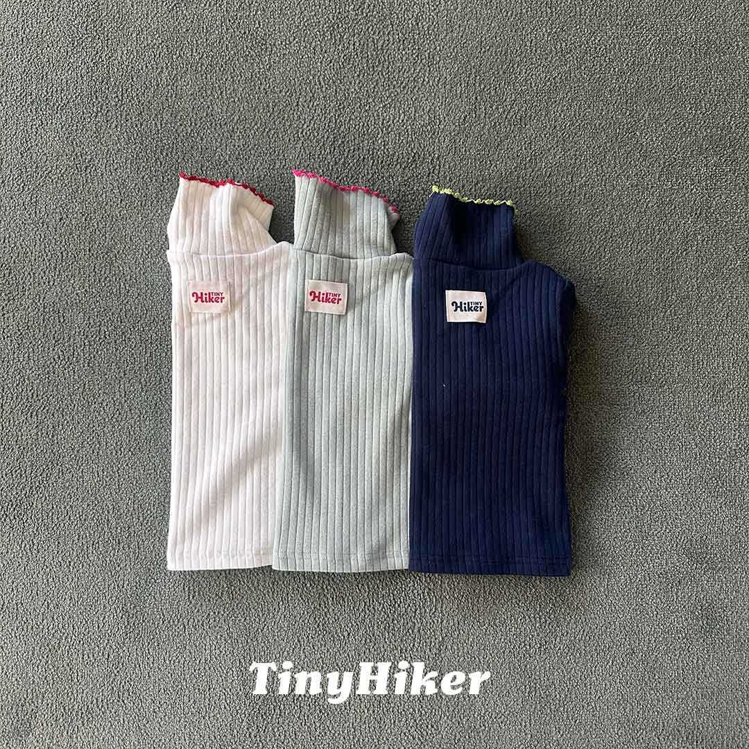[PRE-ORDER] Peacock Turtleneck T-Shirts