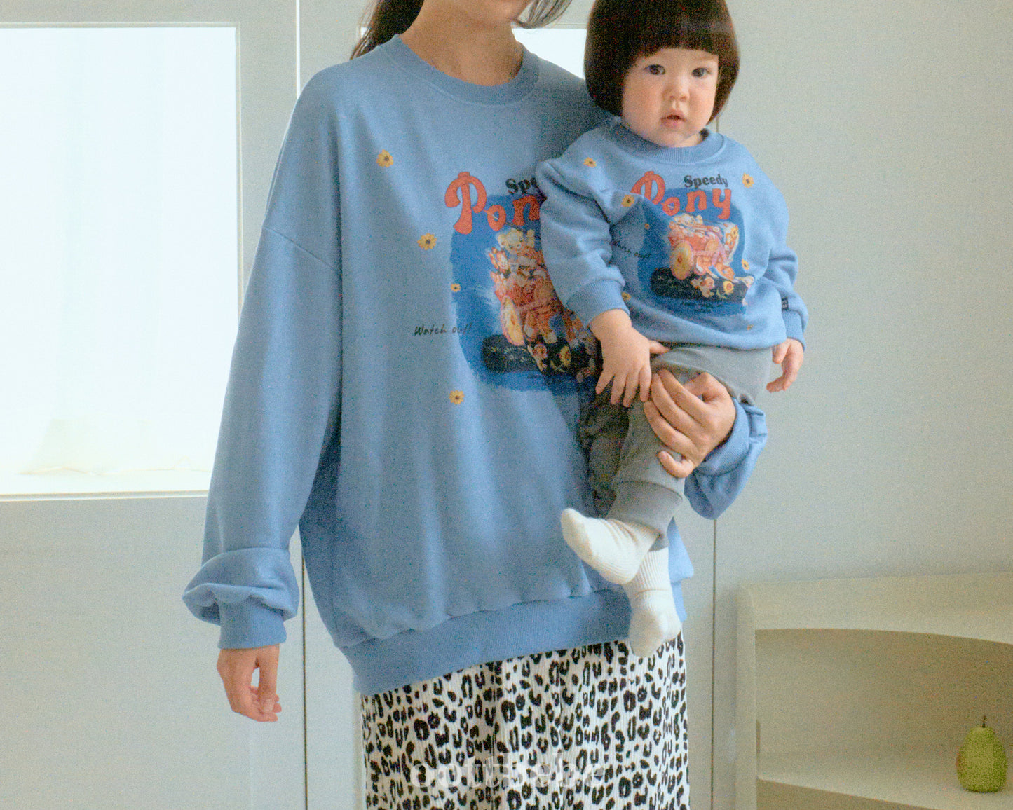 [PRE-ORDER] Pony Sweatshirts (Mom&Dad Couple)