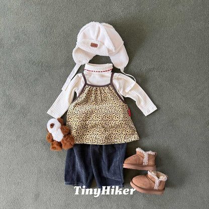 [PRE-ORDER] Peacock Turtleneck T-Shirts