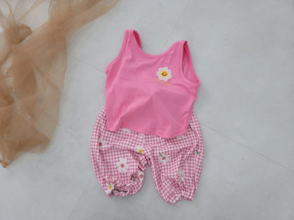 [PRE-ORDER] Happy Daisy Sleeveless T-Shirts