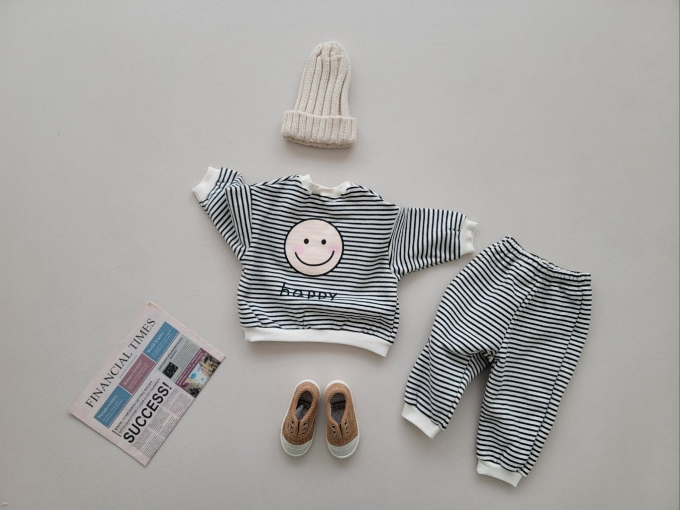 [PRE-ORDER] Happy Top Bottom Set