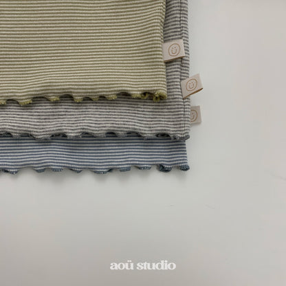 [PRE-ORDER] Joy Wavy T-Shirts