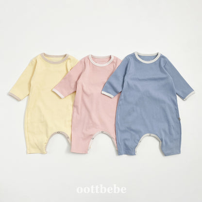 [PRE-ORDER] Butter Cream Body Suit + Bonnet Set