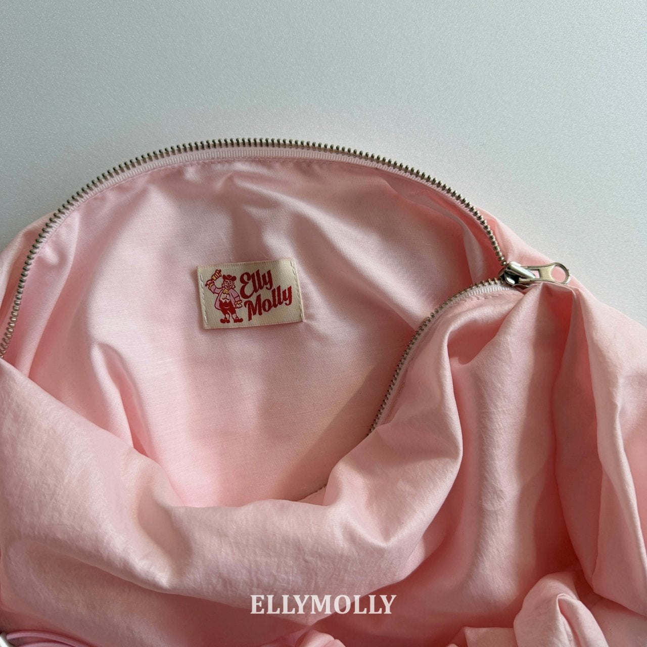 [PRE-ORDER] Memory Frame Bag