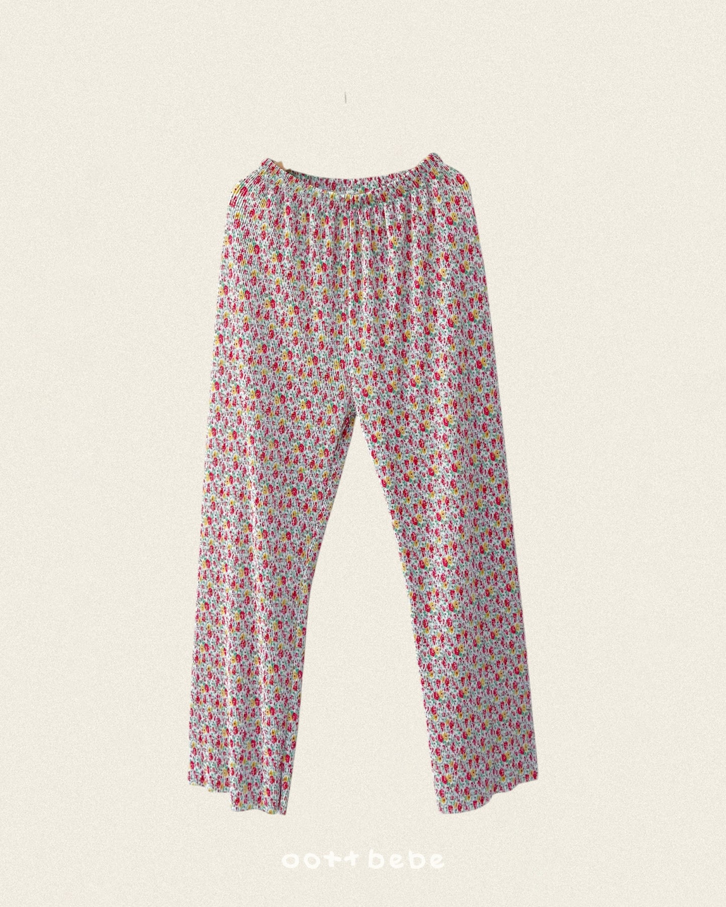 [PRE-ORDER] Flower Pleats Mom Pants