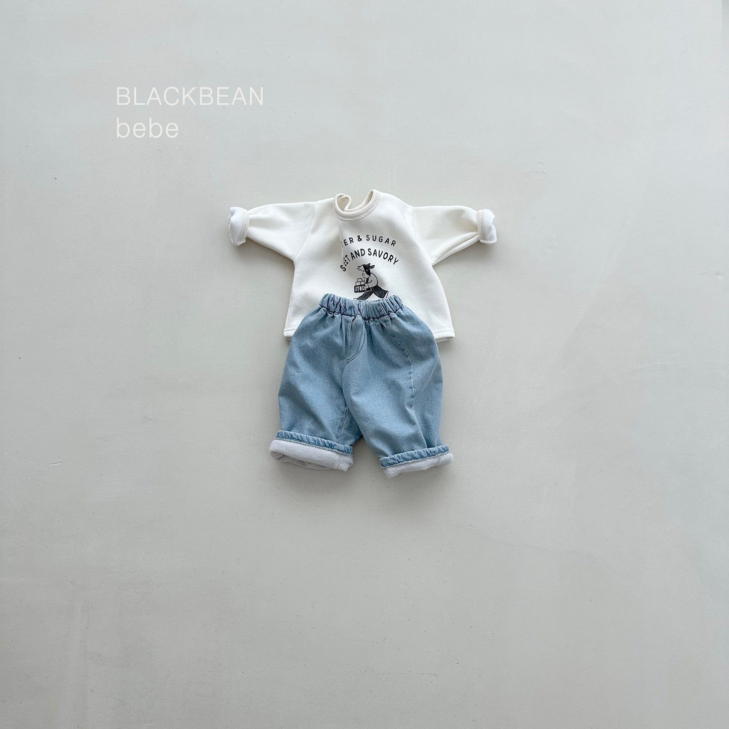 [PRE-ORDER] Cow Binding Baby T-shirts