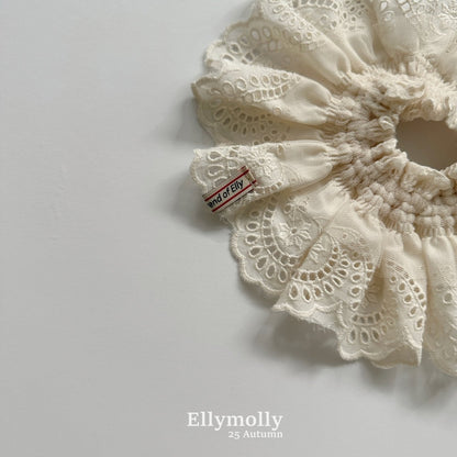 [PRE-ORDER] Flower Scrunchie