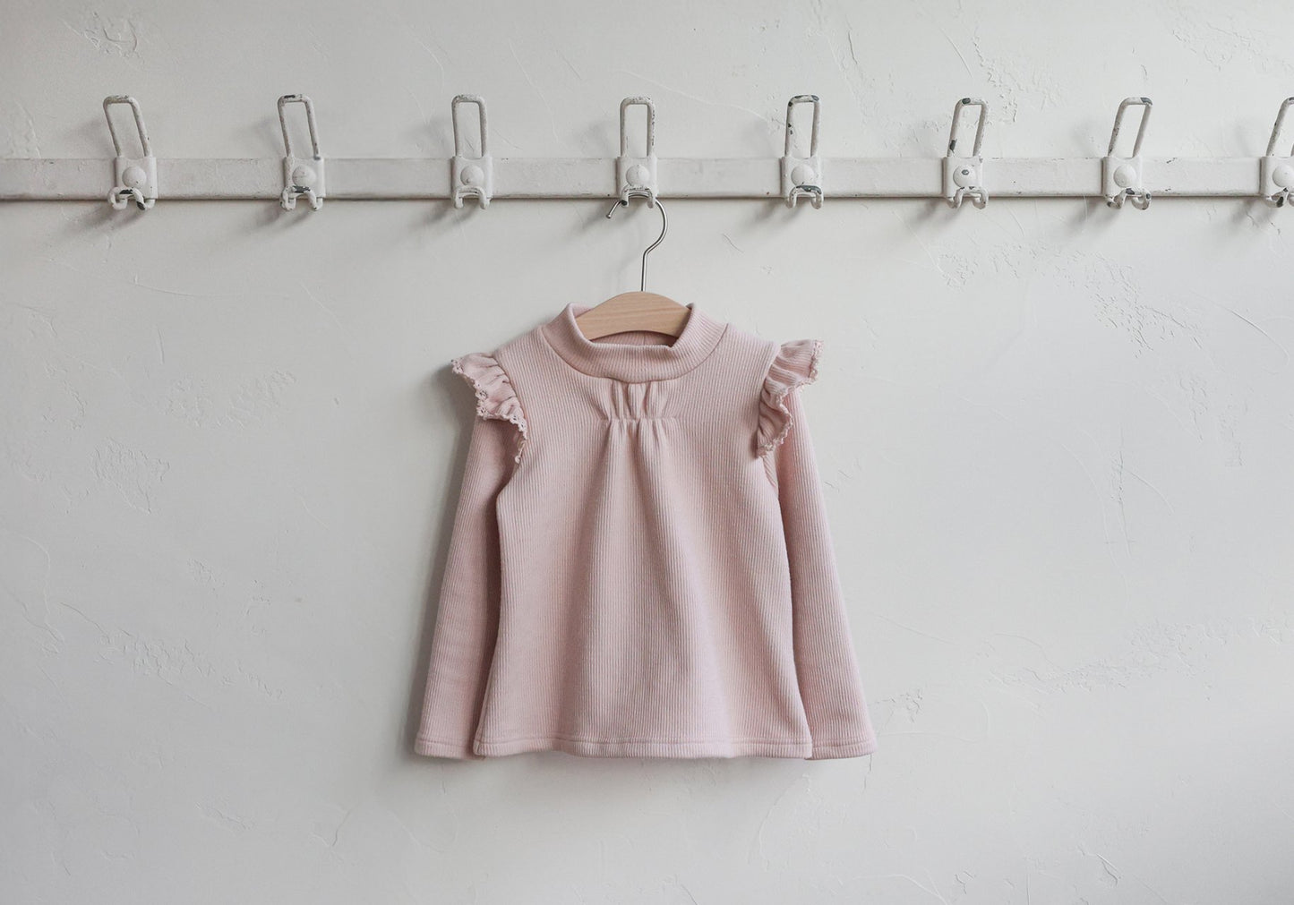 [PRE-ORDER] Vica T-Shirts