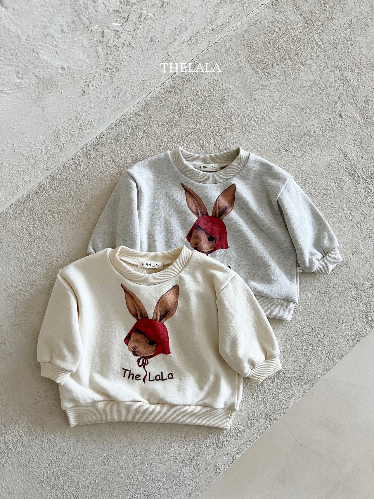[PRE-ORDER] Red Rabbit Sweatshirts (Mom Couple)