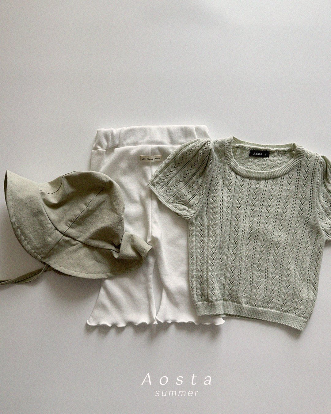 [PRE-ORDER] Knit Eyelet Top
