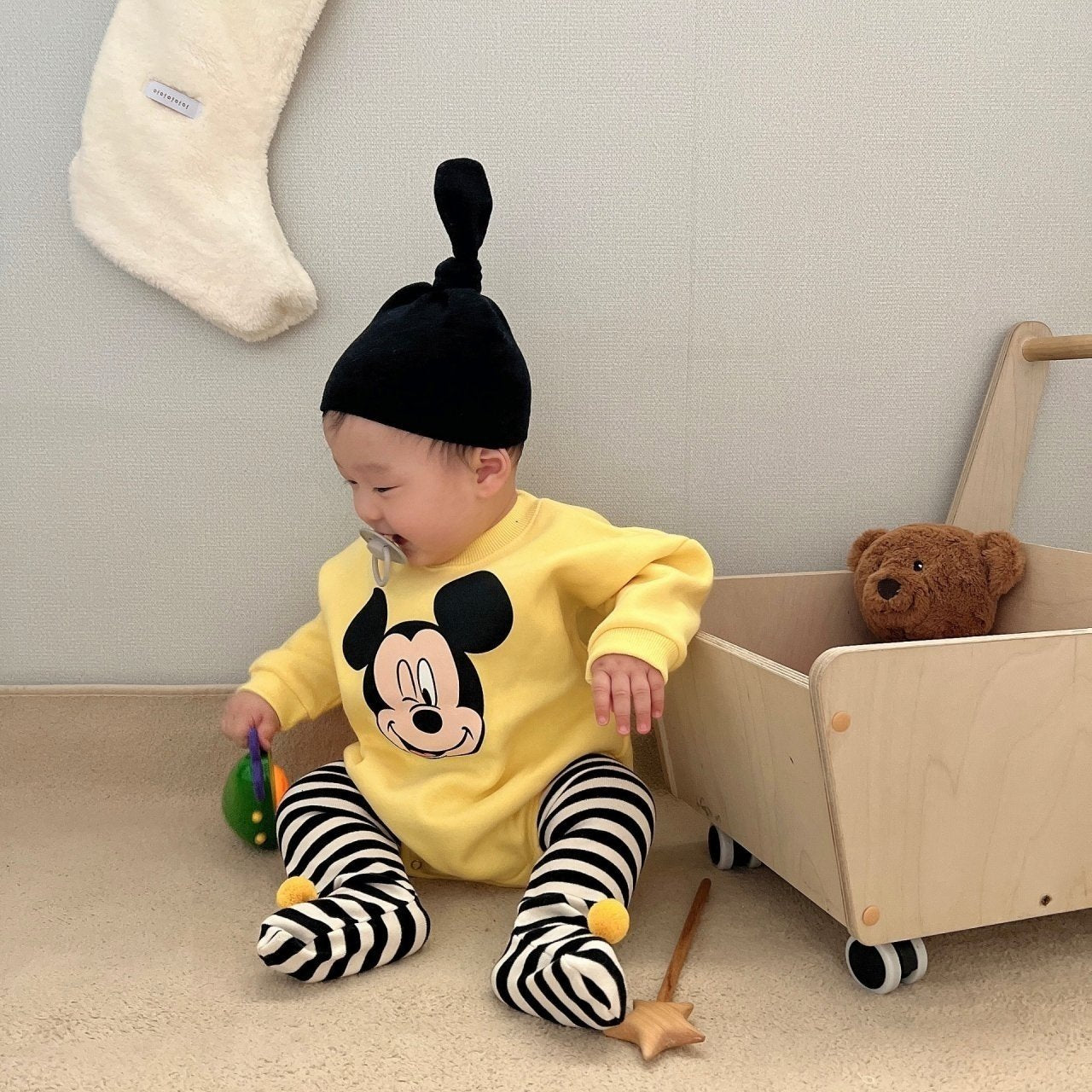 [PRE-ORDER] Friends Body Suit + Leggings Set