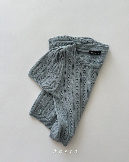 [PRE-ORDER] Knit Eyelet Top