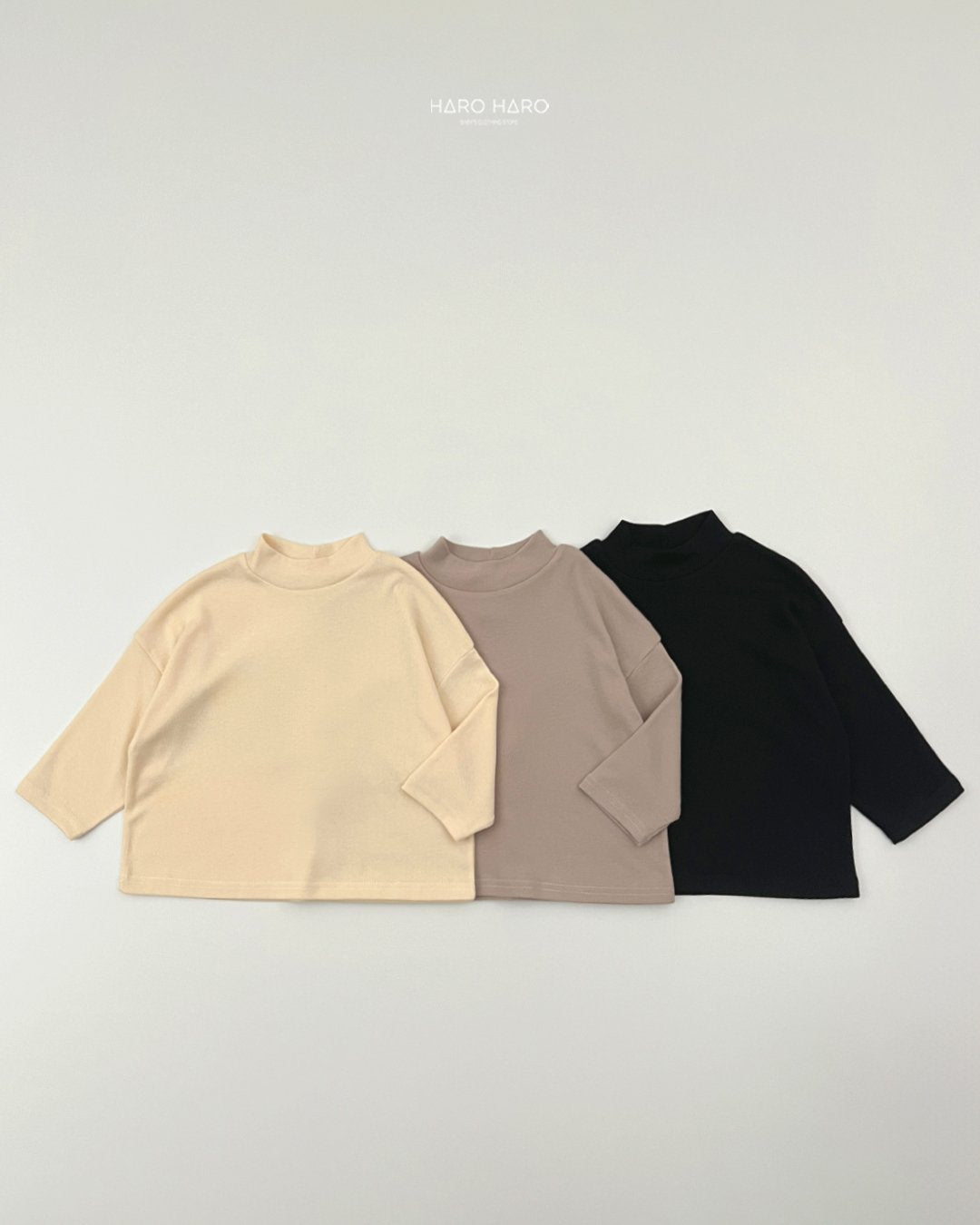 [PRE-ORDER] Simple Loose Fit Turtleneck T-Shirts
