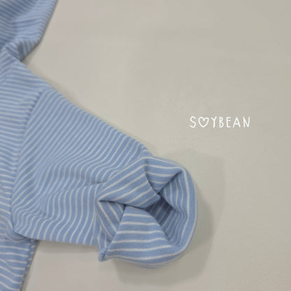 [PRE-ORDER] Stripe Button Hoodie T-Shirts