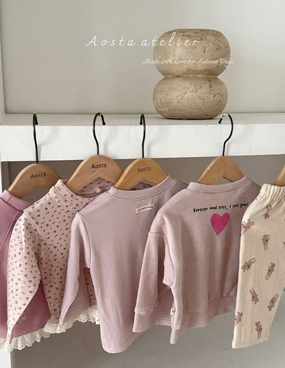 [PRE-ORDER] Essential T-Shirts