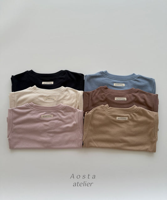 [PRE-ORDER] Essential T-Shirts