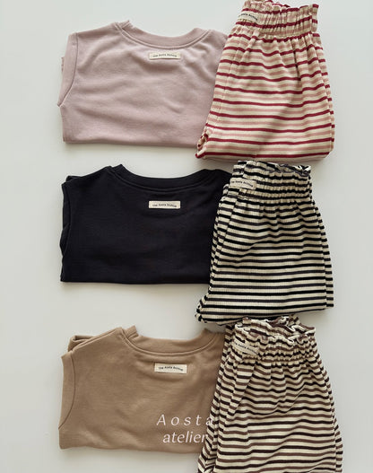 [PRE-ORDER] Essential T-Shirts