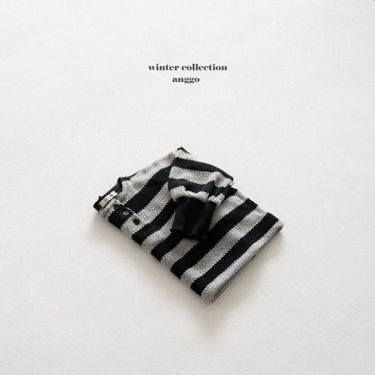 [PRE-ORDER] Pretzel Sweatshirts