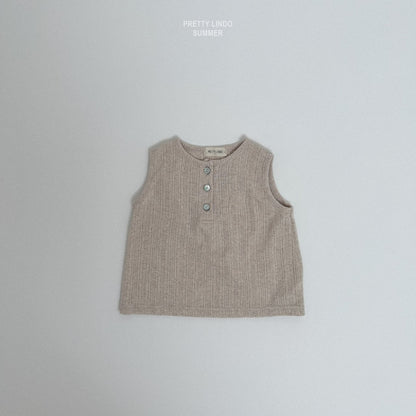 [PRE-ORDER] My Heart Sleeveless T-Shirts