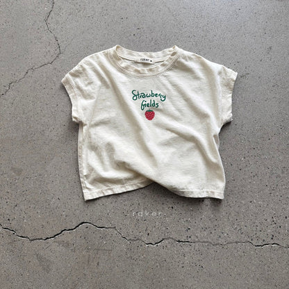 [PRE-ORDER] Strawberry T-Shirts