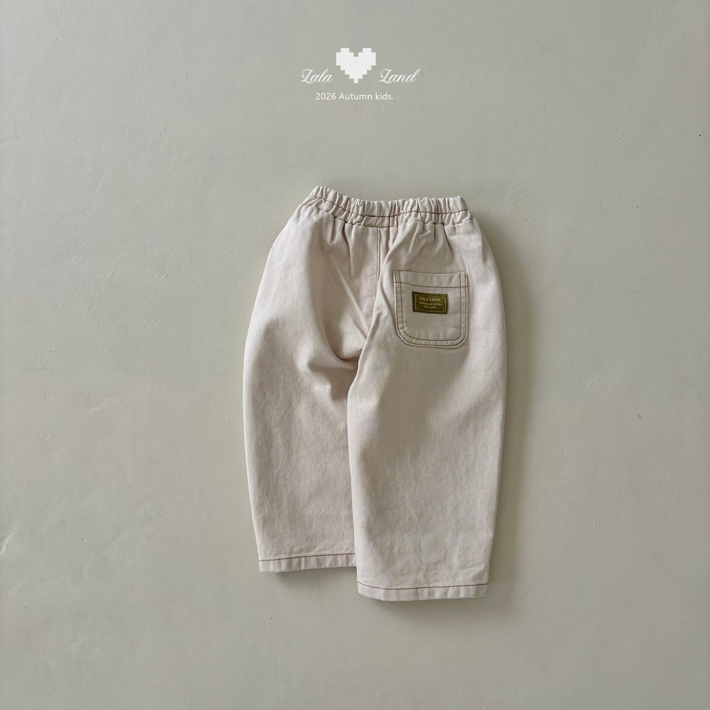 [PRE-ORDER] Wide Curved Denim Pants
