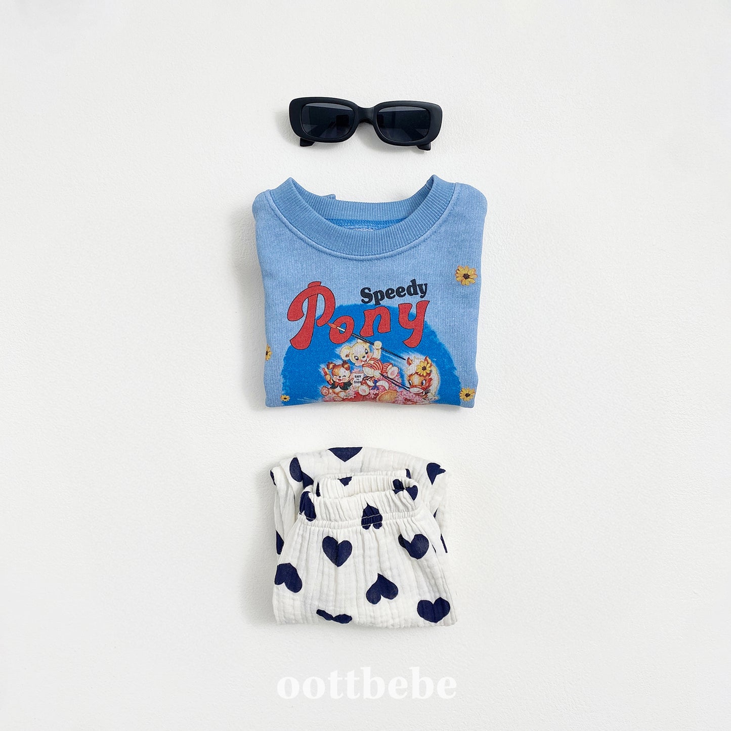 [PRE-ORDER] Pony Sweatshirts (Mom&Dad Couple)
