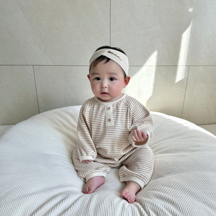 [PRE-ORDER] Button Body Suit + Hair Band Set
