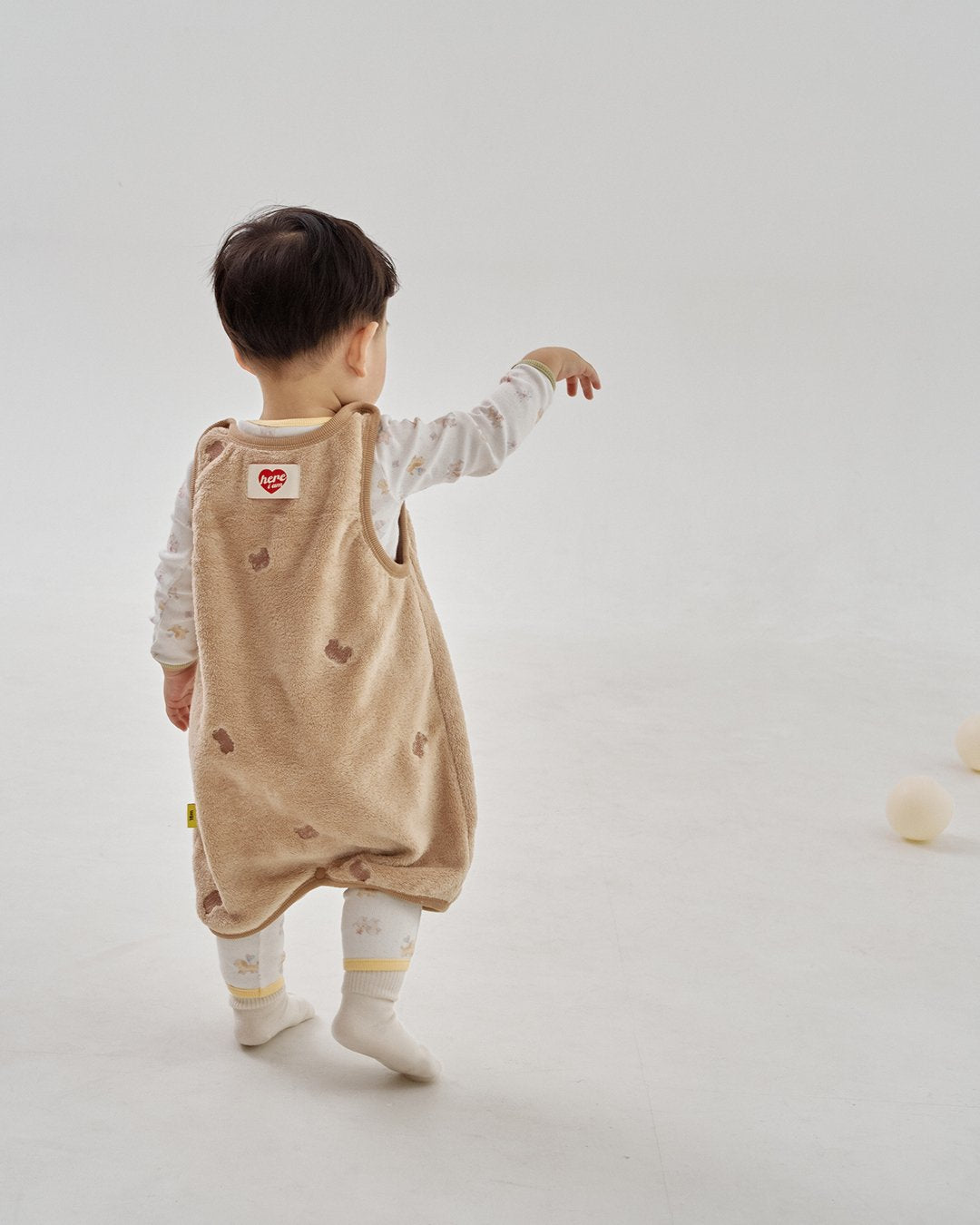 [PRE-ORDER] Embroidered Microfiber Sleep Vest