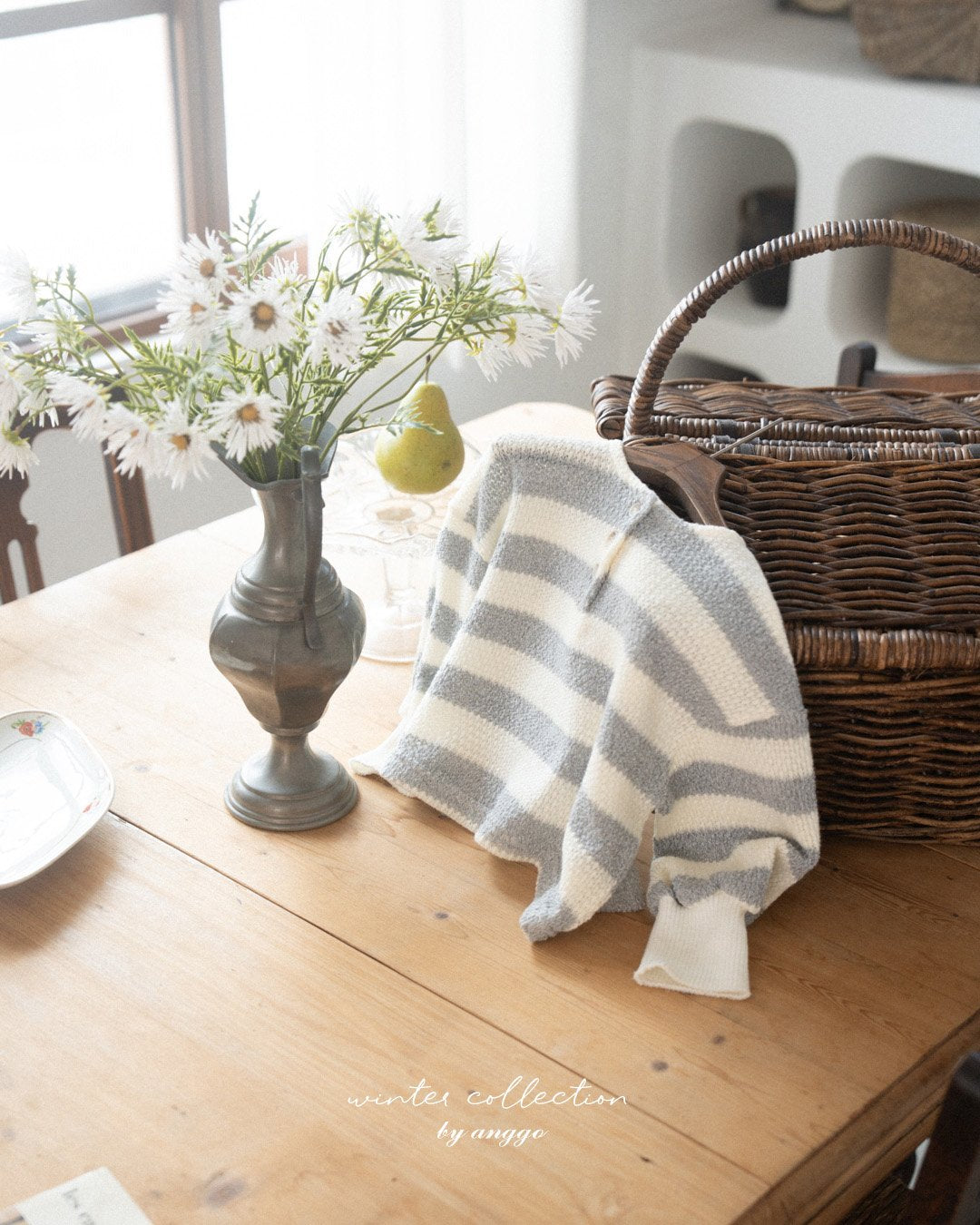 [PRE-ORDER] Pretzel Sweatshirts