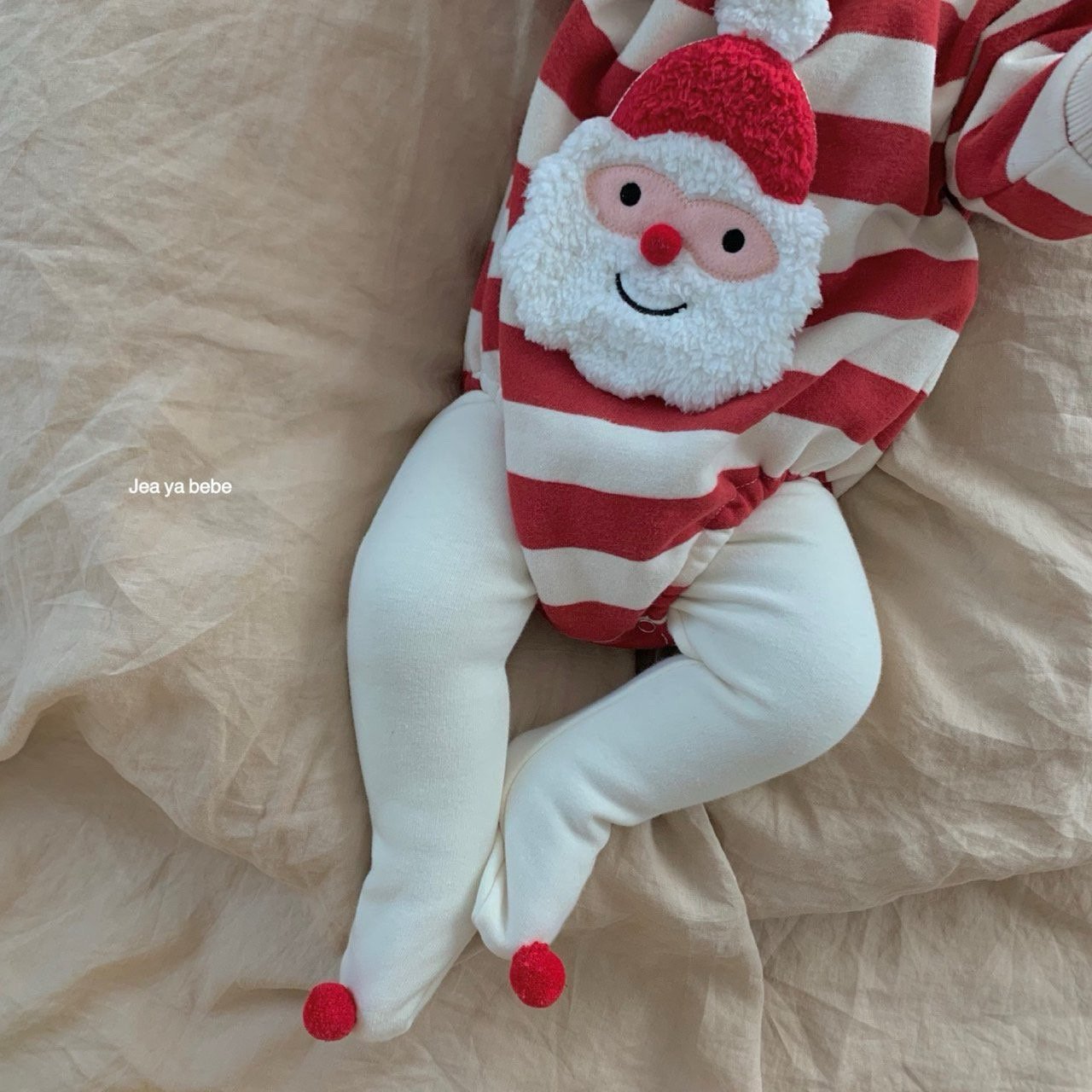 [PRE-ORDER] Santa Foot Leggings