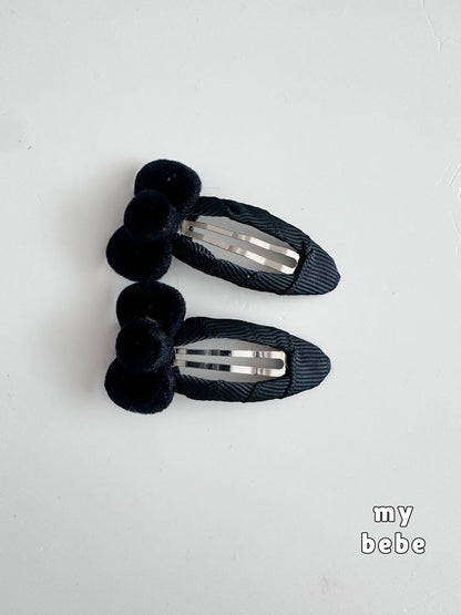 [PRE-ORDER] Cute Velvet Ribbed Hair Pin Set