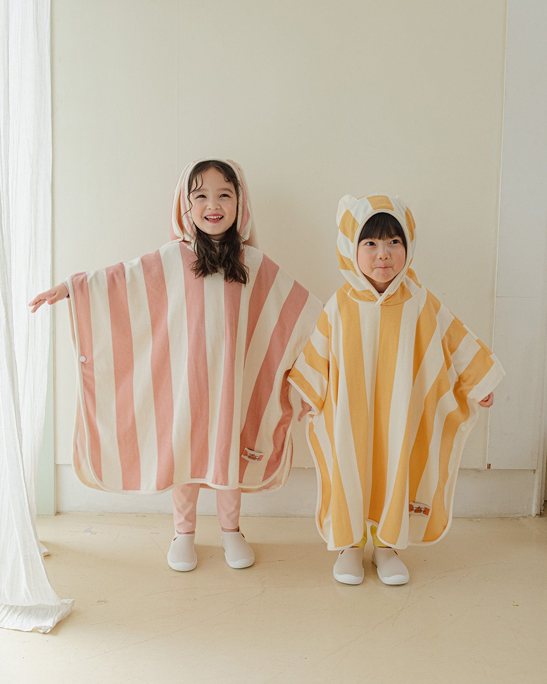 [PRE-ORDER] Animal Beach Poncho
