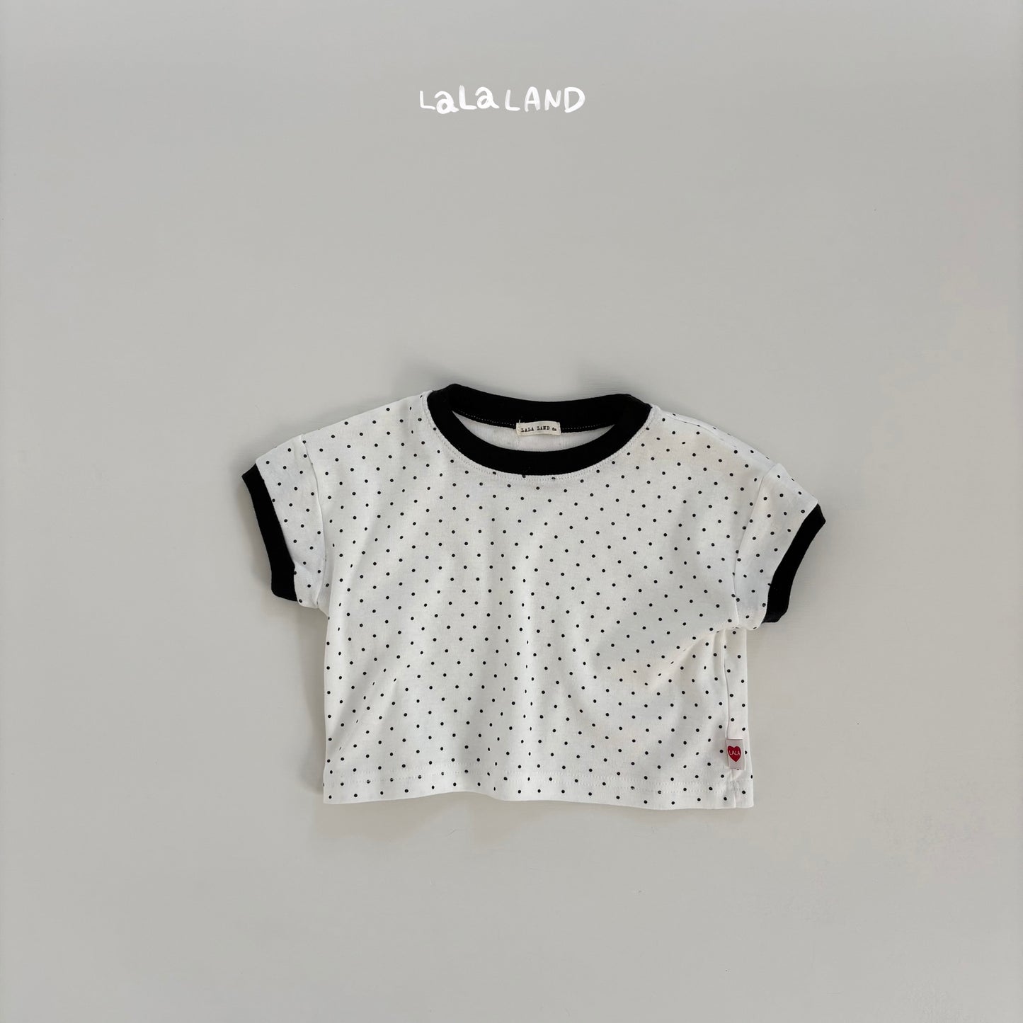[PRE-ORDER] Heart Dot T-Shirts