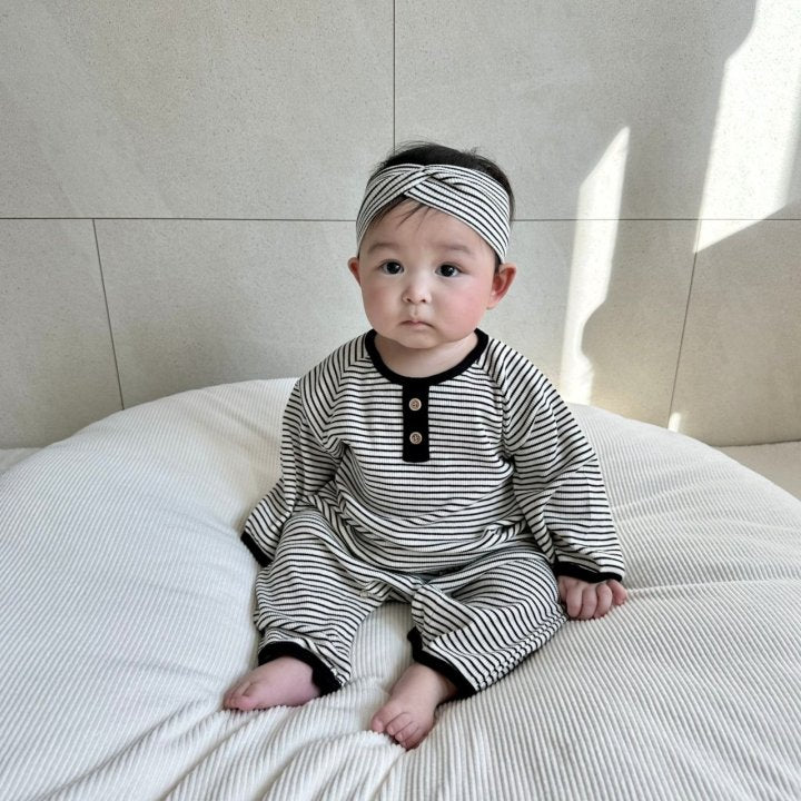 [PRE-ORDER] Button Body Suit + Hair Band Set
