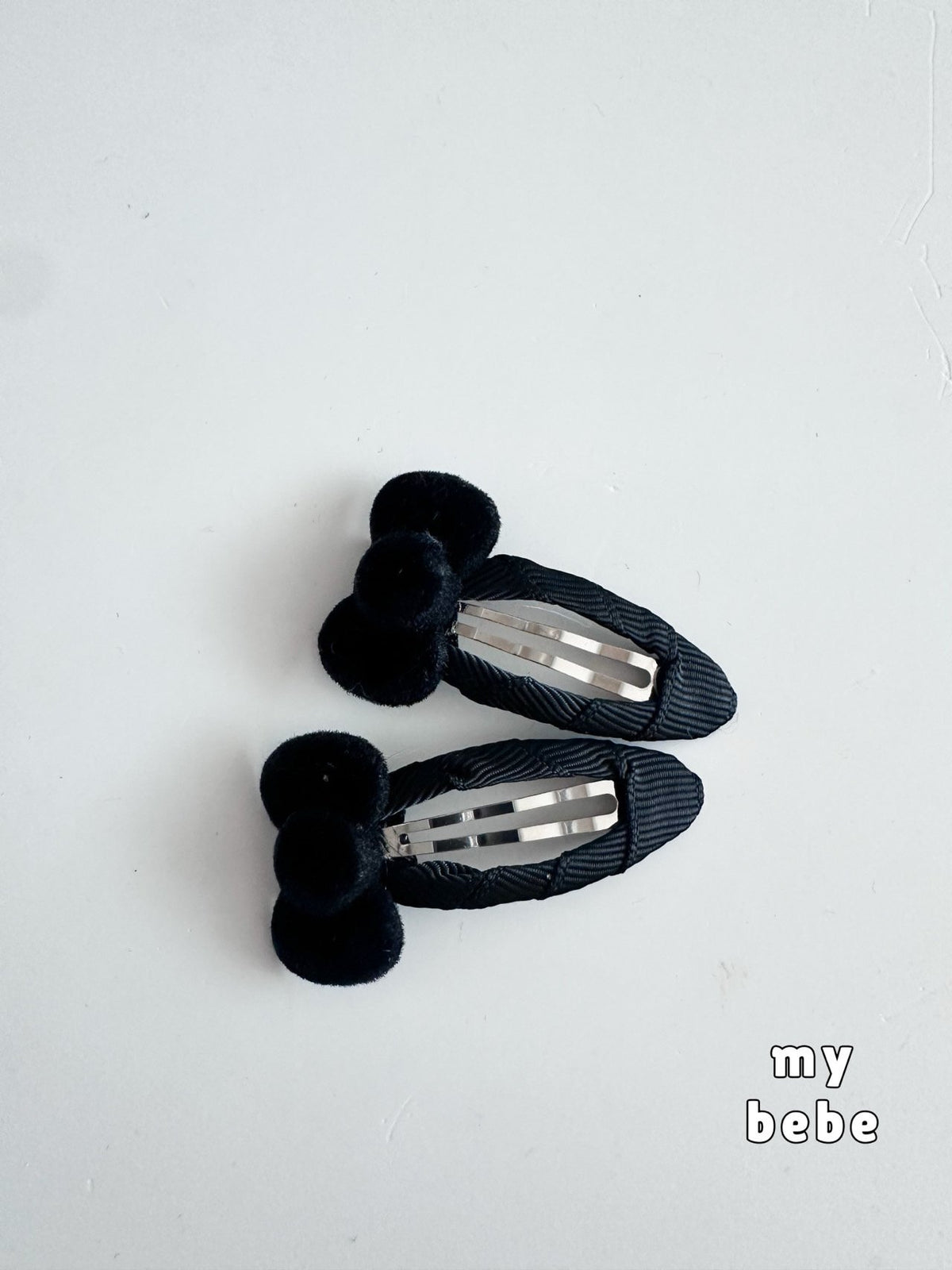 [PRE-ORDER] Cute Velvet Ribbed Hair Pin Set