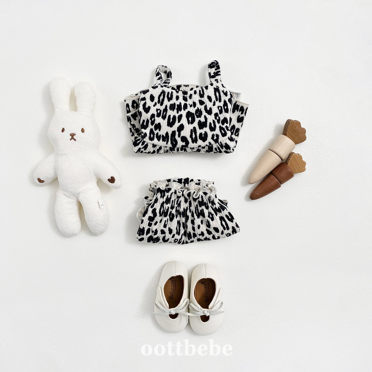 [PRE-ORDER] Leopard Baby Top Bottom Set