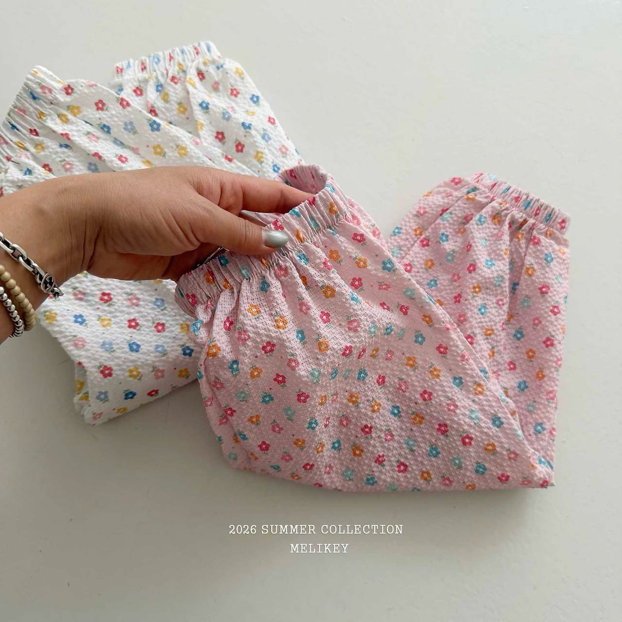 [PRE-ORDER] Jelly Floral Jogger Pants