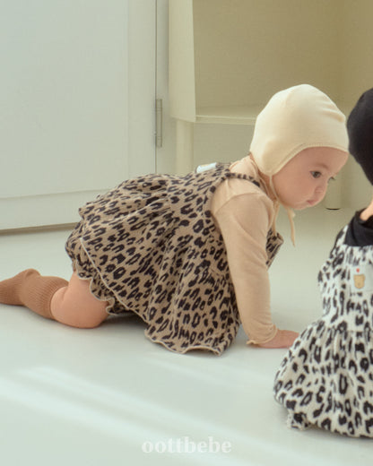 [PRE-ORDER] Leopard Baby Top Bottom Set
