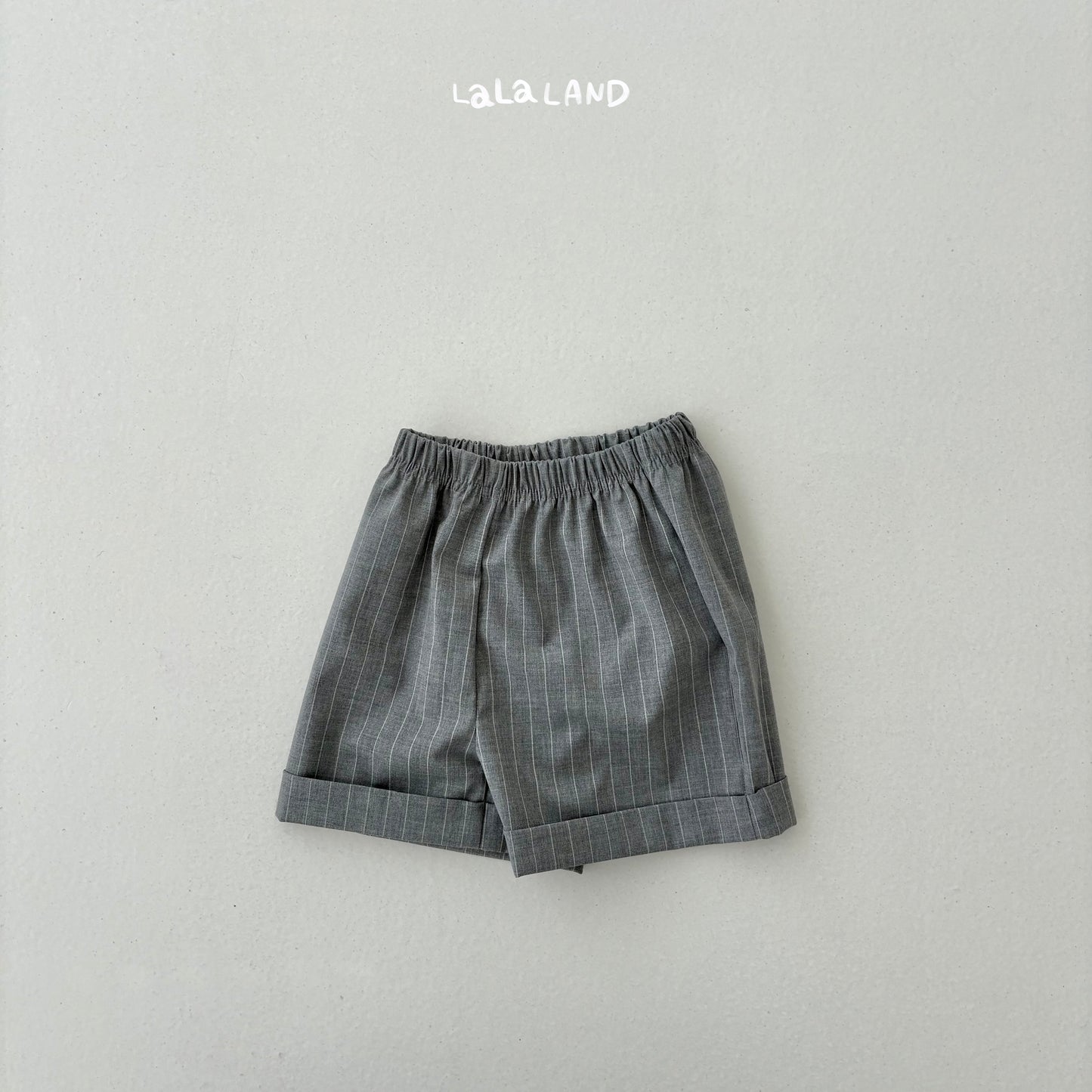 [PRE-ORDER] Classic Roll-Up Shorts