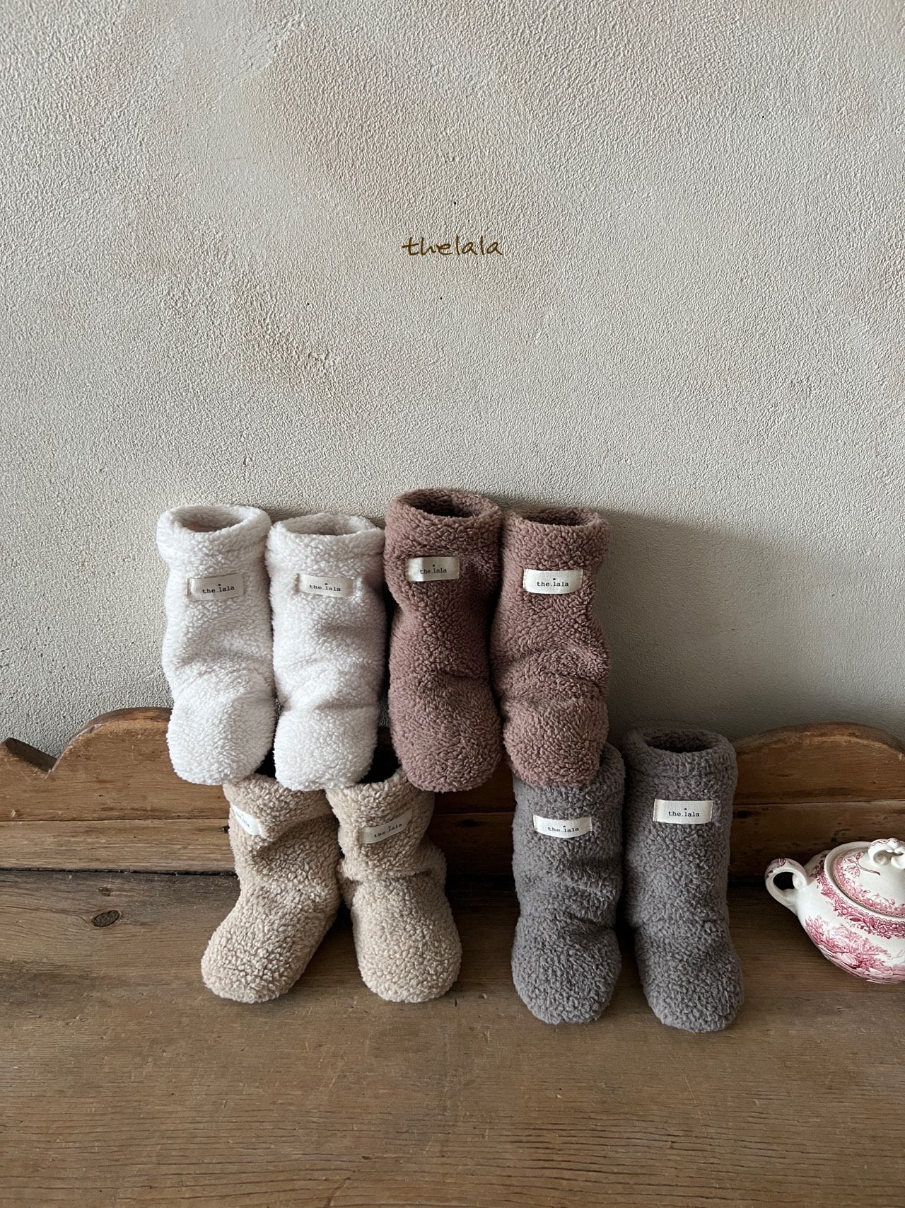 [PRE-ORDER] Fluffy Foot Warmer