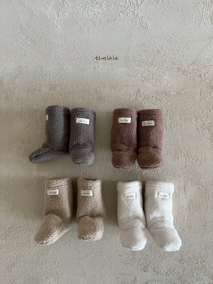 [PRE-ORDER] Fluffy Foot Warmer