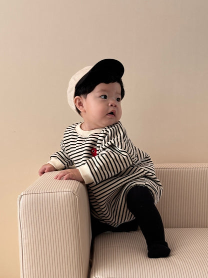 [PRE-ORDER] Cozy Heart Body Suit