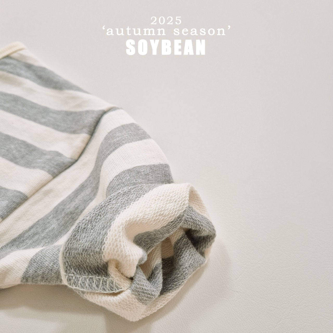 [PRE-ORDER] Binding Stripe Sweatshirts
