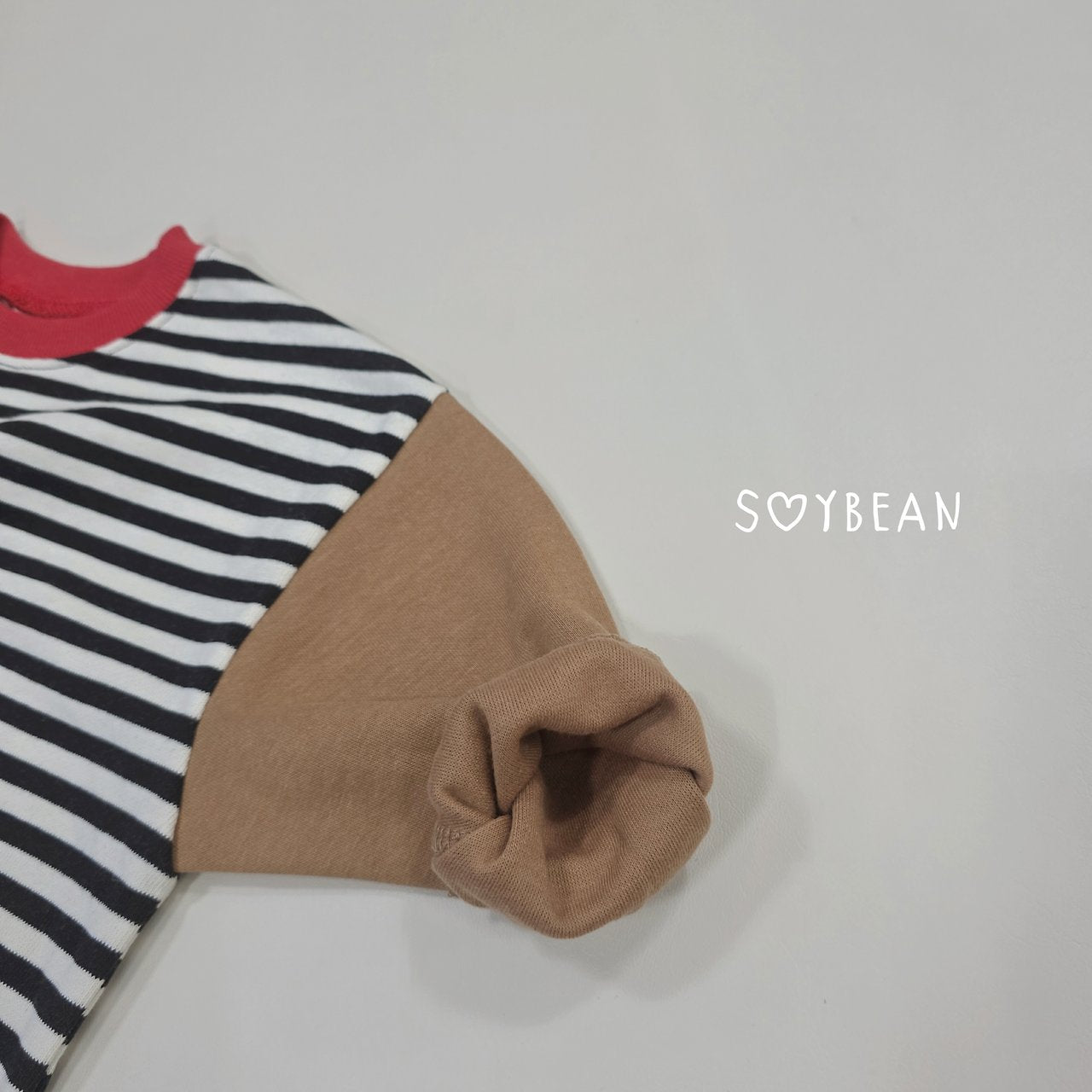 [PRE-ORDER] Stripe Crayon Sweatshirts