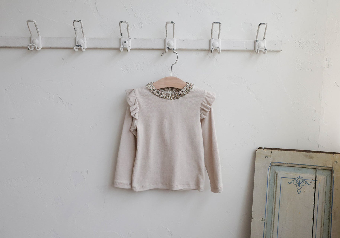 [PRE-ORDER] Emma T-Shirts