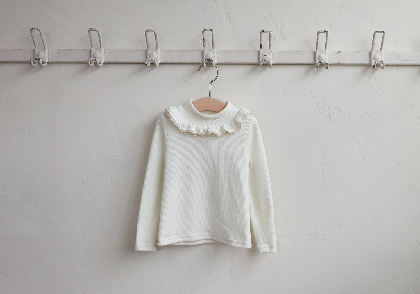 [PRE-ORDER] Mione T-Shirts