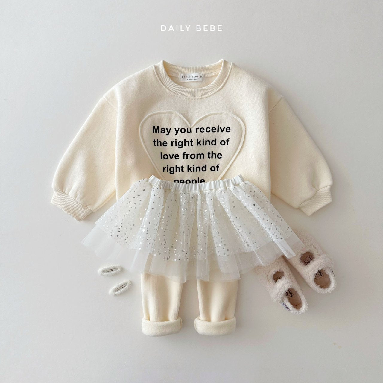 [PRE-ORDER] Heart Patch Sweatshirts