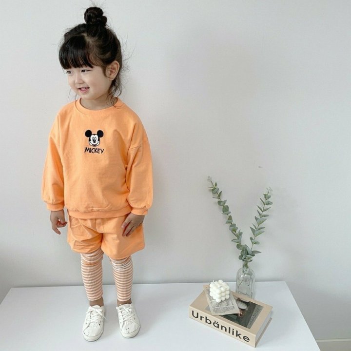 [PRE-ORDER] Mickey Embroidery Top Bottom Set